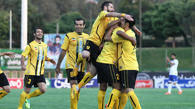 گزارش زنده: پدیده 0-1 سپاهان